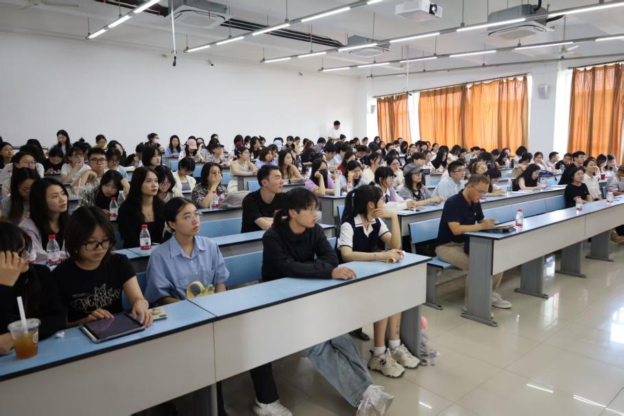 946a0164d0560b4b0188c5fbc2e35618